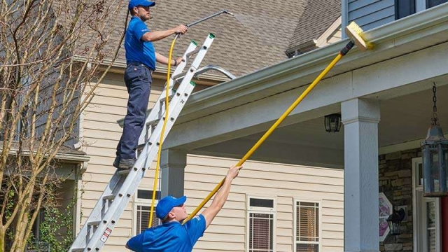 Exterior Cleaning for Home Sellers: Make Your House Shine
