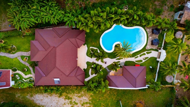 Understanding Custom Pool Cleaning Services What They Are and How They Work